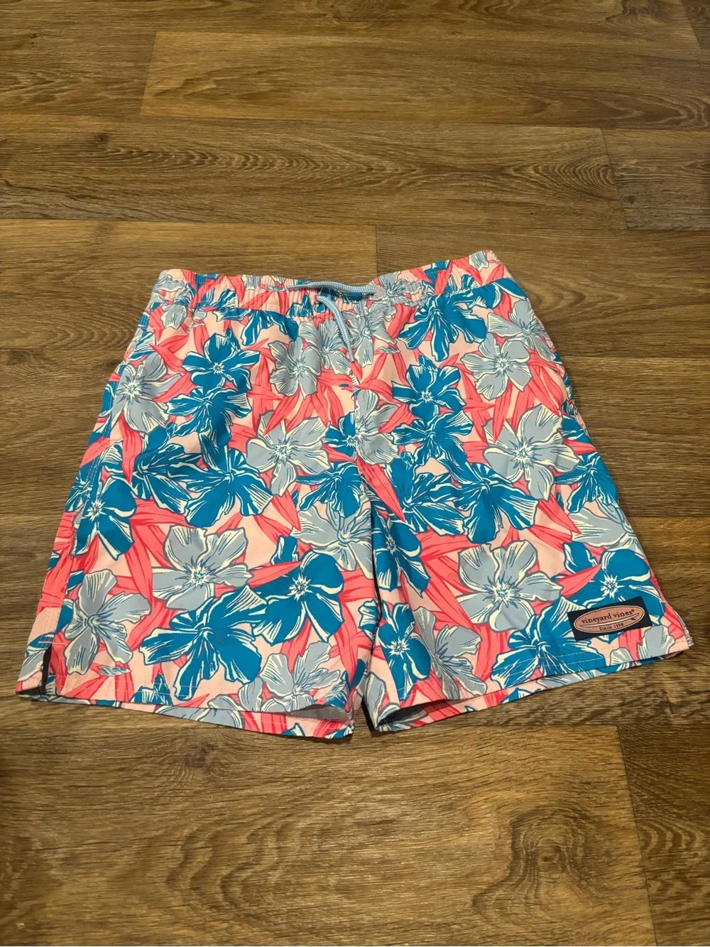 Vineyard Vines Chappy Swim Trunks Boys M 12 14 Pink Blue Hibiscus Floral
